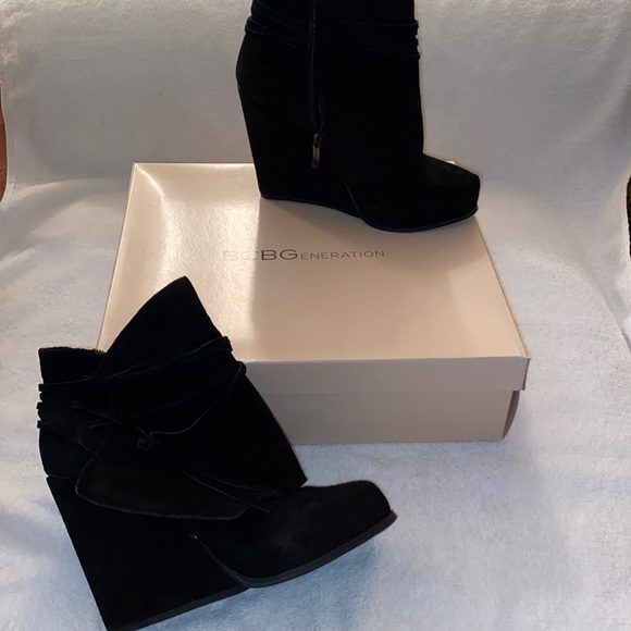 New in Box - BCBG suede wedge boots - Picture 2 of 10